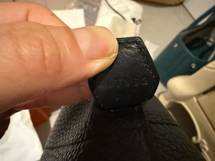 ボリード31 黒、ゴールド金具（ブランドバッグ）の商品画像 - 査定依頼日：2026年1月19日 - 最高査定価格：900,000円