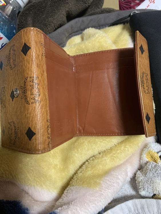 MCM（ブランド財布・小物）の商品画像 - 査定依頼日：2021年4月15日 - 最高査定価格：2,000円