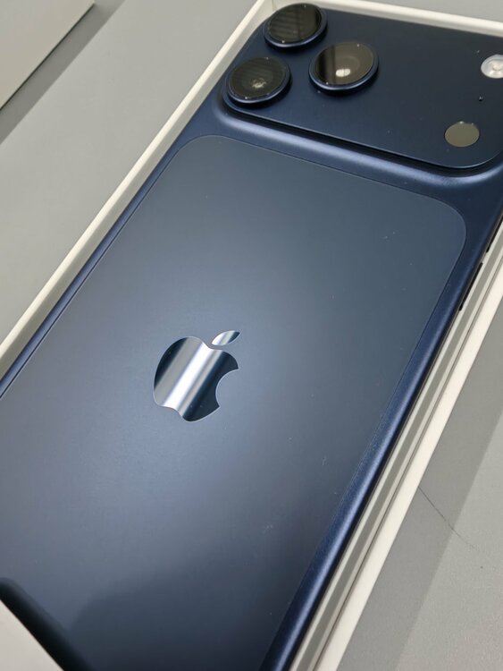 iPhone17promax（スマホ）の商品画像 - 査定依頼日：2026年8月23日 - 最高査定価格：169,000円