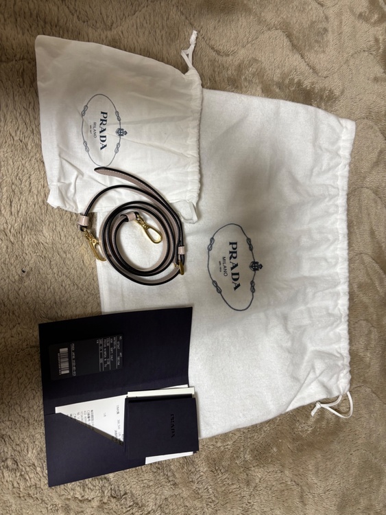 プラダ  （ブランドバッグ）の商品画像 - 査定依頼日：2026年3月1日 - 最高査定価格：150,000円