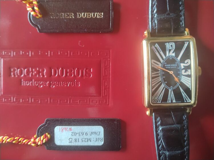 ロジェ・デュブイ その他 （高級時計）の商品画像 - 査定依頼日：2025年10月29日 - 最高査定価格：920,000円