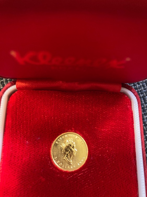 メープルリーフ金貨　エリザベス2世（金・貴金属）の商品画像 - 査定依頼日：2025年11月28日 - 最高査定価格：69,000円