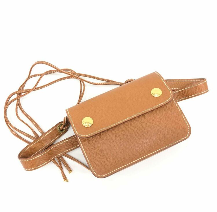 ポシェットグリーン　ウエストバッグ（ブランドバッグ）の商品画像 - 査定依頼日：2025年11月10日 - 最高査定価格：70,000円