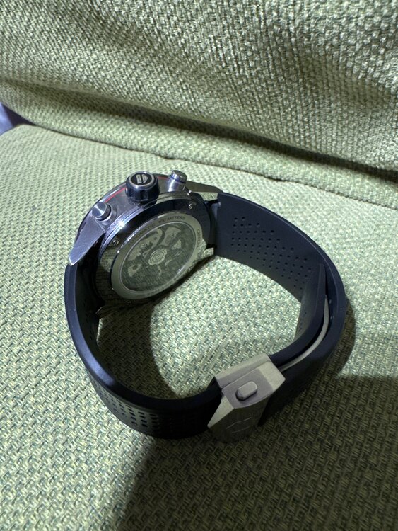 タグホイヤー カレラ （高級時計）の商品画像 - 査定依頼日：2025年2月17日 - 最高査定価格：450,000円