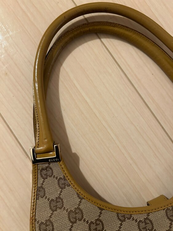 Gucci GGキャンバス ショルダーバッグ（ブランドバッグ）の商品画像 - 査定依頼日：2025年5月9日 - 最高査定価格：50,000円