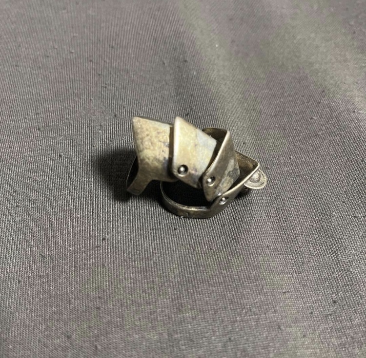 Vivienne Westwood（古着・ファッション）の商品画像 - 査定依頼日：2026年3月7日 - 最高査定価格：20,000円