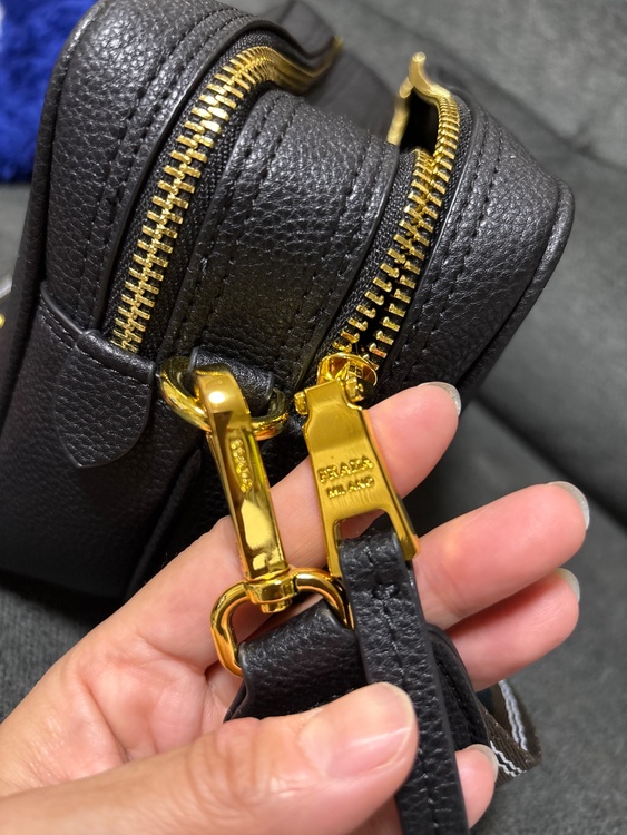 プラダ  （ブランドバッグ）の商品画像 - 査定依頼日：2025年12月21日 - 最高査定価格：100,000円