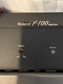 F-100（ピアノ・楽器・PA機材）の商品画像 - 査定依頼日：2026年2月18日 - 最高査定価格：3,000円