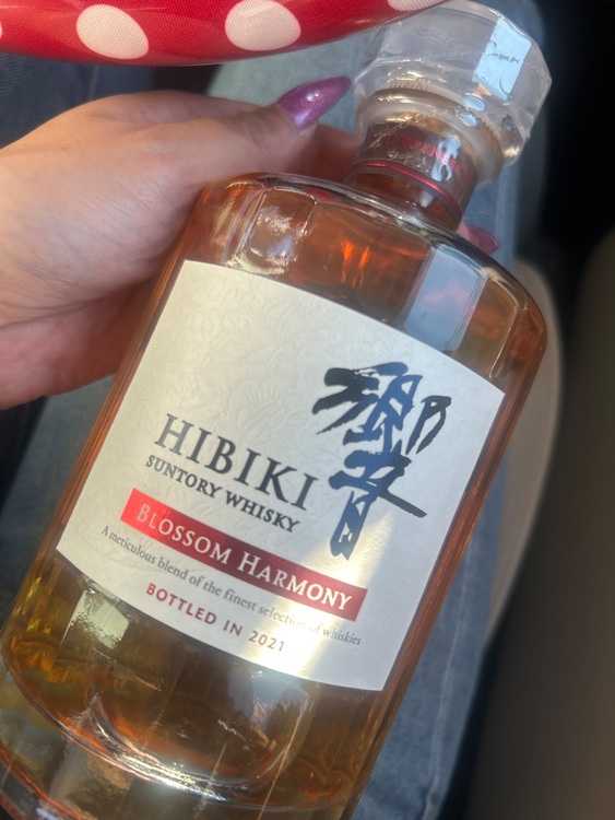 ウイスキー サントリー響 （お酒）の商品画像 - 査定依頼日：2025年10月28日 - 最高査定価格：17,000円