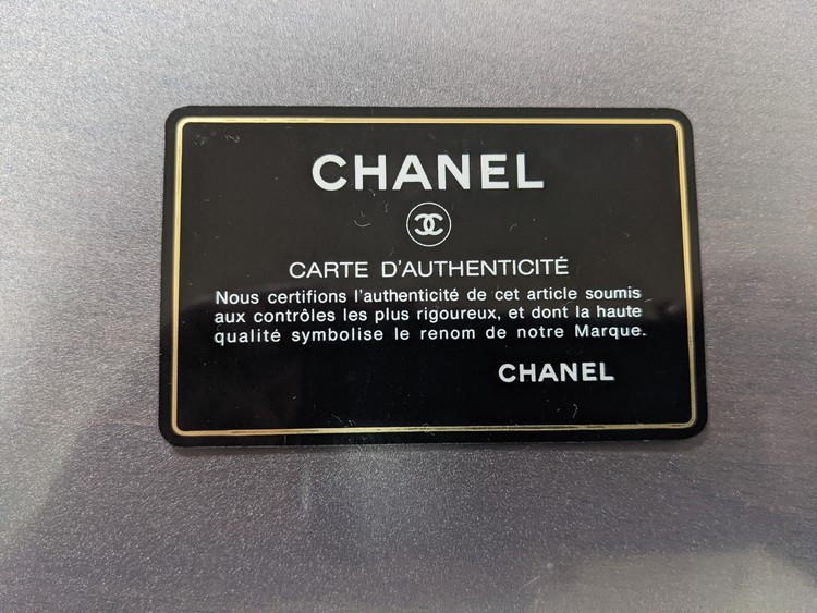 ショルダーバッグ　型番1146010（ブランドバッグ）の商品画像 - 査定依頼日：2021年11月8日 - 最高査定価格：80,000円