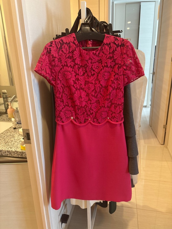 ドレス・コート（古着・ファッション）の商品画像 - 査定依頼日：2025年8月18日 - 最高査定価格：3,000円