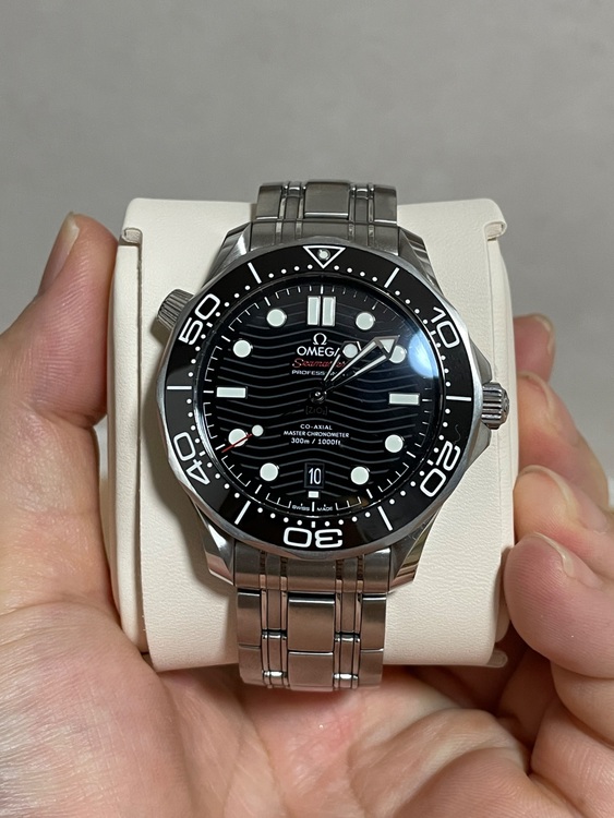 ダイバー300m ブラック（高級時計）の商品画像 - 査定依頼日：2025年9月10日 - 最高査定価格：620,000円