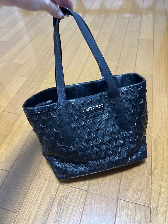 ジミーチュウ  （ブランドバッグ）の商品画像 - 査定依頼日：2025年3月23日 - 最高査定価格：25,000円