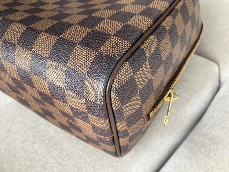 ノリータ（ブランドバッグ）の商品画像 - 査定依頼日：2026年2月13日 - 最高査定価格：100,000円