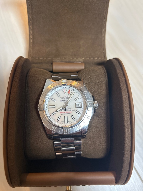 ブライトリング その他 297625（高級時計）の商品画像 - 査定依頼日：2025年12月12日 - 最高査定価格：320,000円