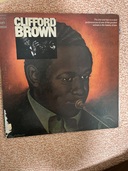 Clifford Brown: The Beginning and the En（レコード）の商品画像 - 査定依頼日：2025年11月16日 - 最高査定価格：800円