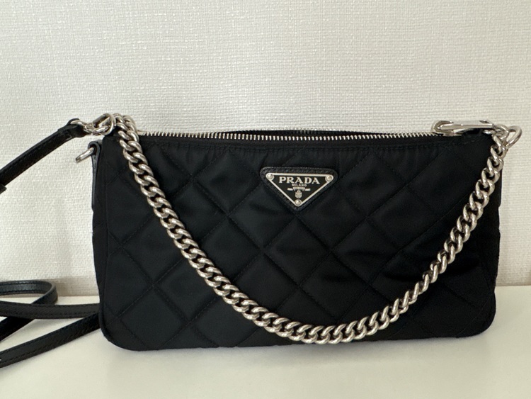 プラダ  （ブランドバッグ）の商品画像 - 査定依頼日：2025年8月16日 - 最高査定価格：140,000円