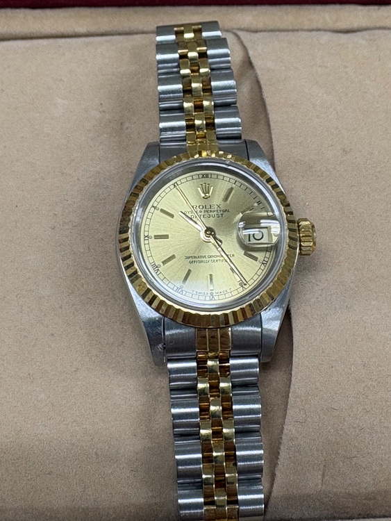 ロレックス デイトジャスト （高級時計）の商品画像 - 査定依頼日：2026年4月10日 - 最高査定価格：850,000円