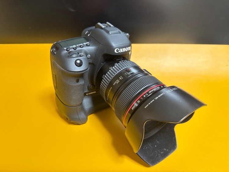 EOS7DII（カメラ）の商品画像 - 査定依頼日：2026年4月26日 - 最高査定価格：58,100円