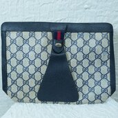 GUCCI GGキャンバス スプリーム クラッチバッグ セカンドバッグ PVCレザー シェリーライン 89 01 033（ブランドバッグ）の商品画像 - 査定依頼日：2026年10月15日 - 最高査定価格：5,000円