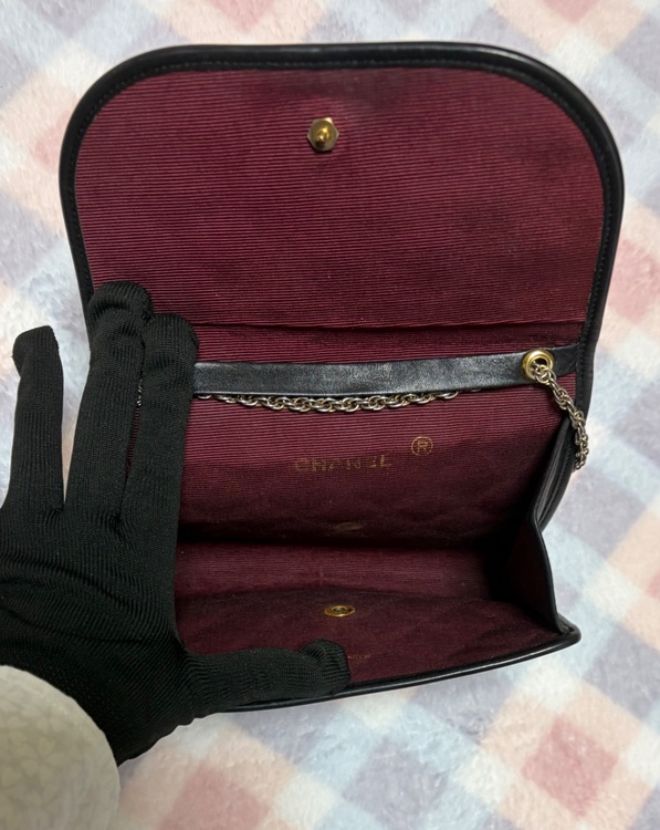 シャネル　バッグ ミニマトラッセ　ミニマトラッセ シングルフラップ　（ブランドバッグ）の商品画像 - 査定依頼日：2026年2月15日 - 最高査定価格：85,000円