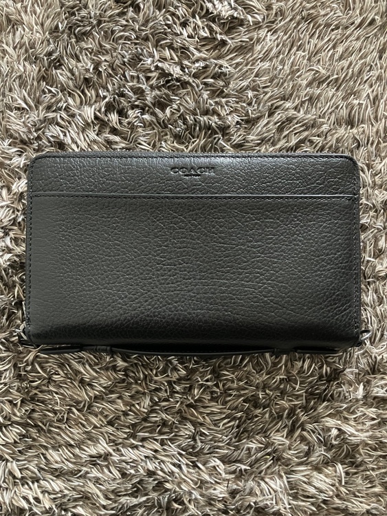 COACHダブルファスナー長財布（ブランドバッグ）の商品画像 - 査定依頼日：2026年1月28日 - 最高査定価格：2,500円