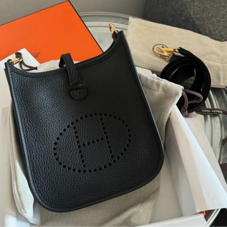 エルメス エブリン （ブランドバッグ）の商品画像 - 査定依頼日：2025年5月28日 - 最高査定価格：580,000円