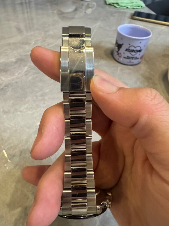 ロレックス デイトナ 116500l（高級時計）の商品画像 - 査定依頼日：2025年1月16日 - 最高査定価格：3,750,000円