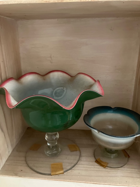 ガラス　（美術品・骨董品）の商品画像 - 査定依頼日：2025年9月14日 - 最高査定価格：2,000円