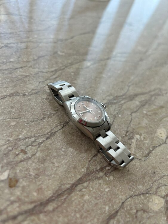 ロレックス パーペチュアル パ（高級時計）の商品画像 - 査定依頼日：2025年4月30日 - 最高査定価格：330,000円