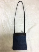 ロゴマニア ポシェット（ブランドバッグ）の商品画像 - 査定依頼日：2021年12月12日 - 最高査定価格：5,000円