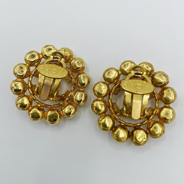 シャネル　ココマークラインストーンイヤリング（金・貴金属）の商品画像 - 査定依頼日：2022年8月10日 - 最高査定価格：38,000円