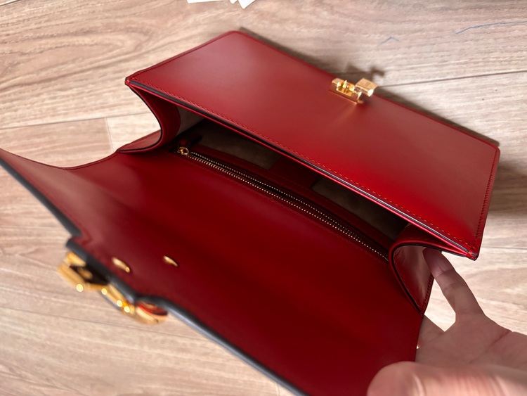 グッチ  （ブランドバッグ）の商品画像 - 査定依頼日：2025年11月13日 - 最高査定価格：65,000円