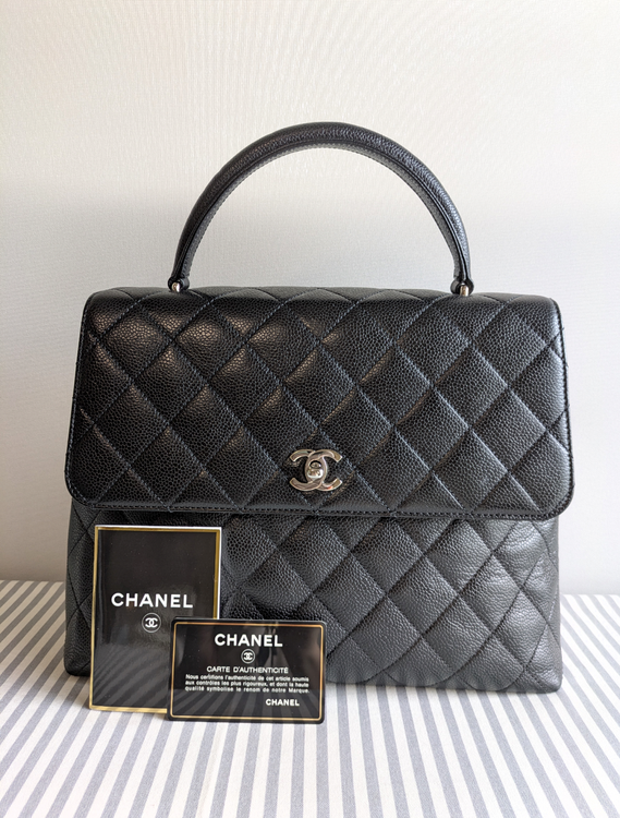 キャビアスキン ハンドバッグ ブラック（ブランドバッグ）の商品画像 - 査定依頼日：2025年5月24日 - 最高査定価格：350,000円