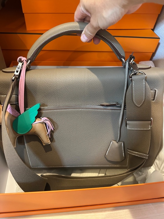 エルメス ケリー （ブランドバッグ）の商品画像 - 査定依頼日：2025年10月13日 - 最高査定価格：3,000,000円