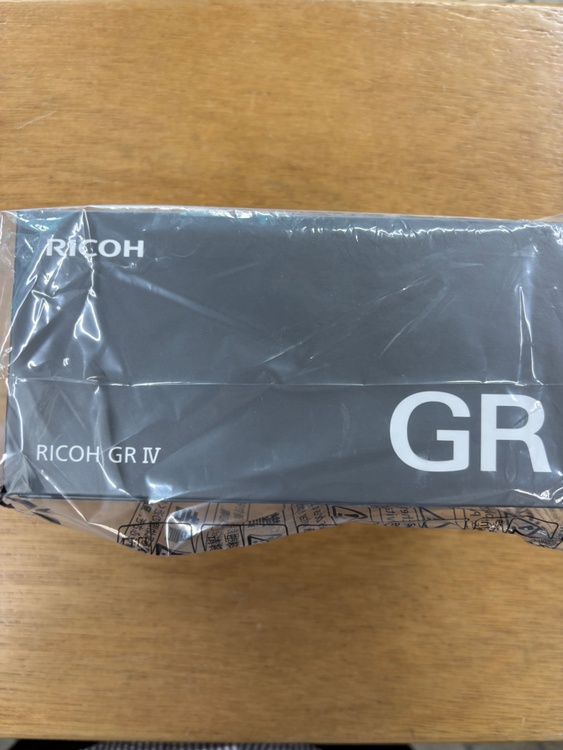 RICOH GRⅣ（カメラ）の商品画像 - 査定依頼日：2026年8月17日 - 最高査定価格：220,000円