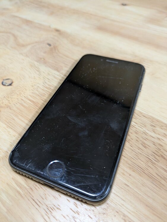 iphone8（スマホ）の商品画像 - 査定依頼日：2026年4月26日 - 最高査定価格：6,000円