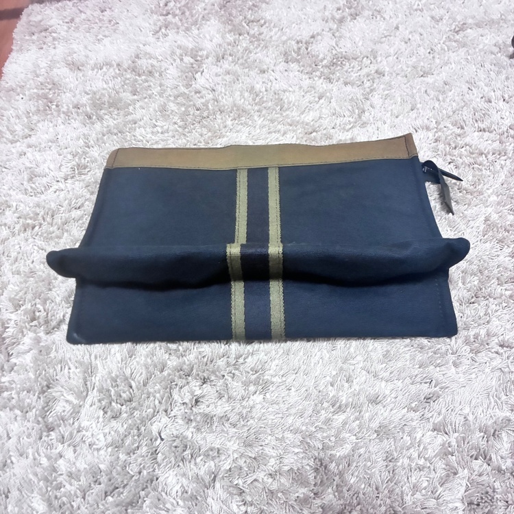 クラッチバッグ（ブランドバッグ）の商品画像 - 査定依頼日：2026年2月2日 - 最高査定価格：20,000円