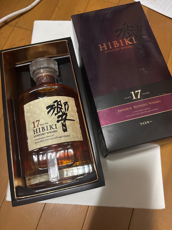 ウイスキー サントリー響（お酒）の商品画像 - 査定依頼日：2026年9月6日 - 最高査定価格：48,000円