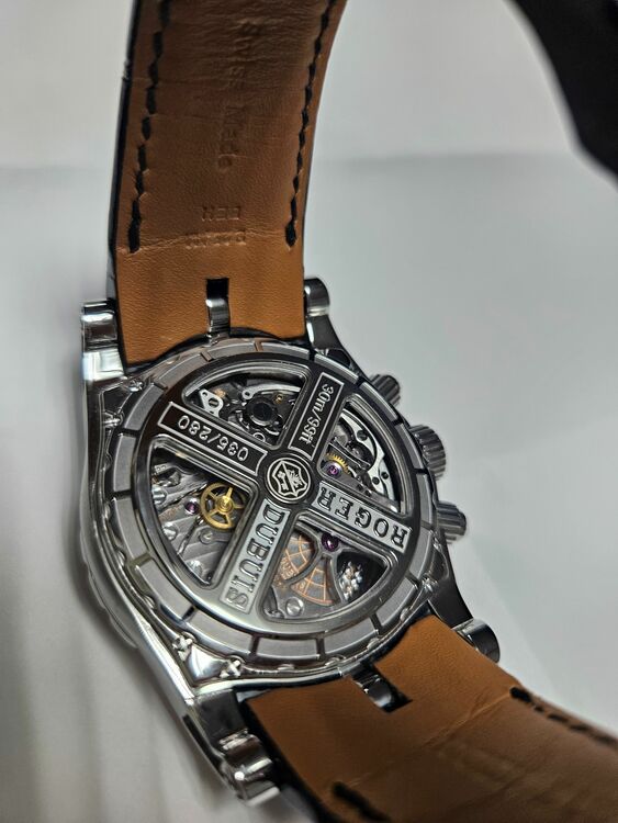 ロジェ・デュブイ その他 （高級時計）の商品画像 - 査定依頼日：2025年11月13日 - 最高査定価格：830,000円