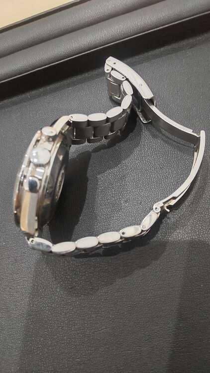 オメガスピードマスタープロフェッショナル（高級時計）の商品画像 - 査定依頼日：2025年4月29日 - 最高査定価格：650,000円