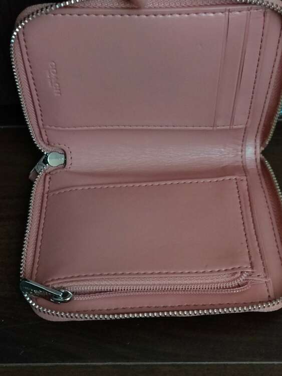 COACH（ブランド財布・小物）の商品画像 - 査定依頼日：2025年4月10日 - 最高査定価格：3,000円