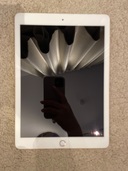 第六世代（PC・タブレット）の商品画像 - 査定依頼日：2025年6月4日 - 最高査定価格：5,000円