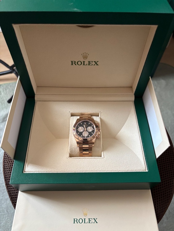 ロレックス デイトナ 12650（高級時計）の商品画像 - 査定依頼日：2025年12月19日 - 最高査定価格：8,100,000円