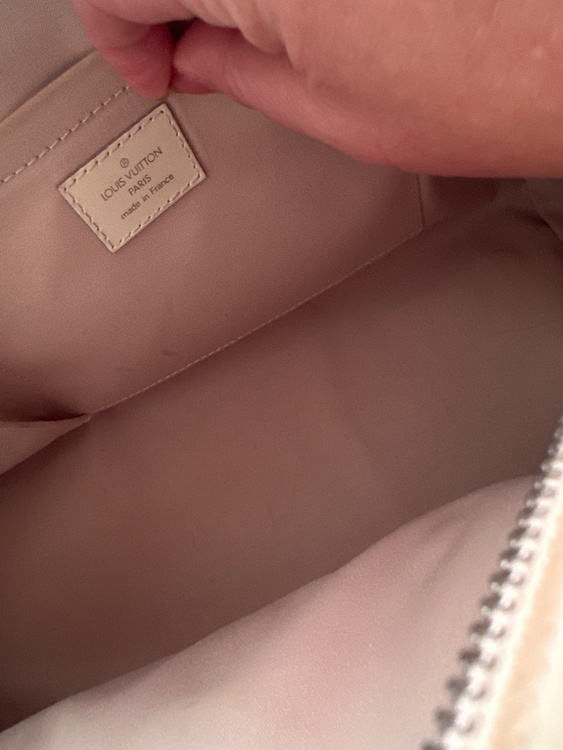 ルイヴィトン エピ （ブランドバッグ）の商品画像 - 査定依頼日：2026年1月13日 - 最高査定価格：45,000円