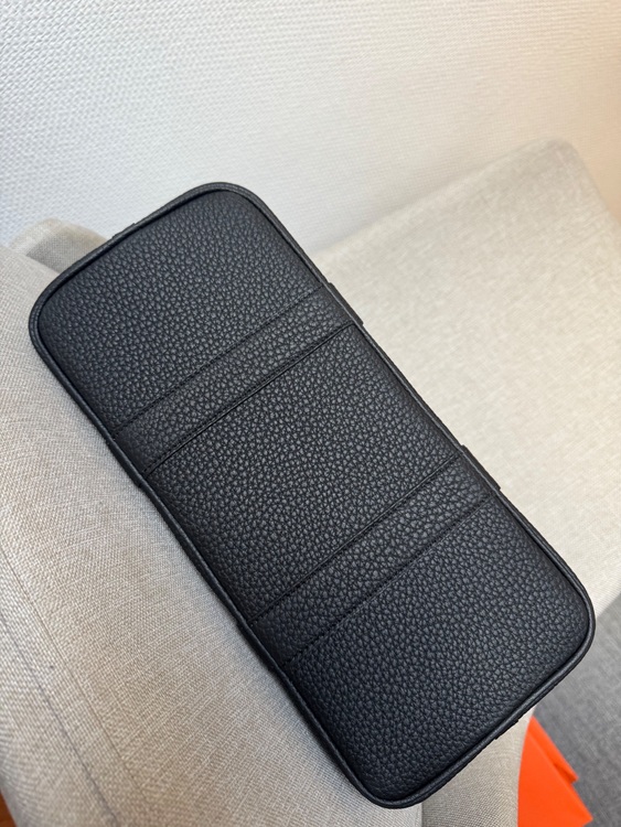 tpm（ブランドバッグ）の商品画像 - 査定依頼日：2025年11月21日 - 最高査定価格：100,000円