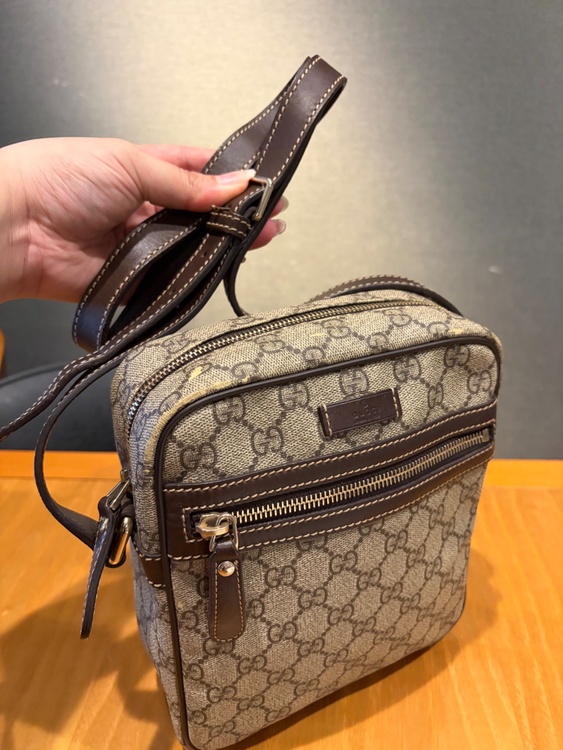 GUCCI GGスプリーム ショルダーバッグ 内側キャンバス（ブランドバッグ）の商品画像 - 査定依頼日：2026年7月22日 - 最高査定価格：30,000円