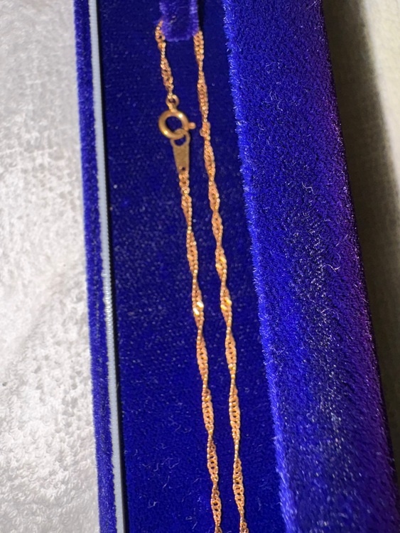 ネックレス（宝石）の商品画像 - 査定依頼日：2025年11月24日 - 最高査定価格：300,000円