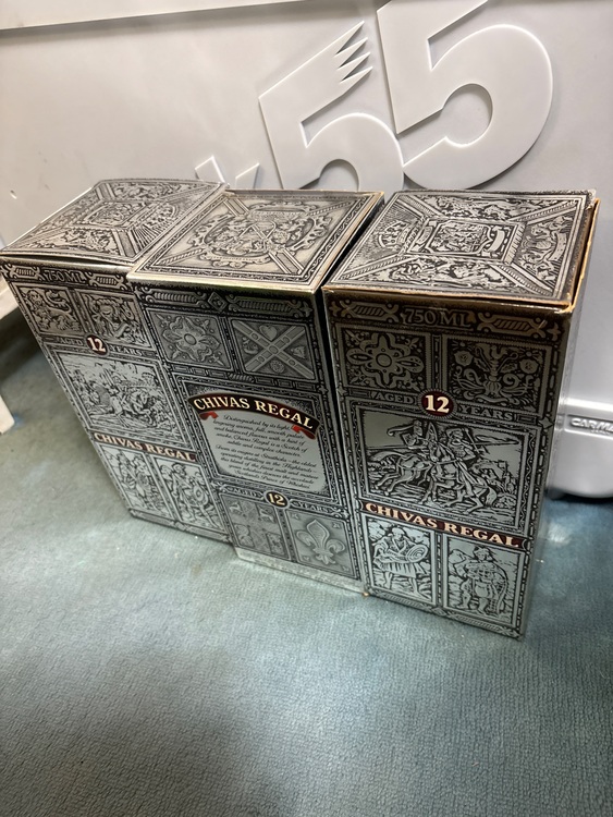 AGED１２YEARS（お酒）の商品画像 - 査定依頼日：2025年11月18日 - 最高査定価格：100,000円