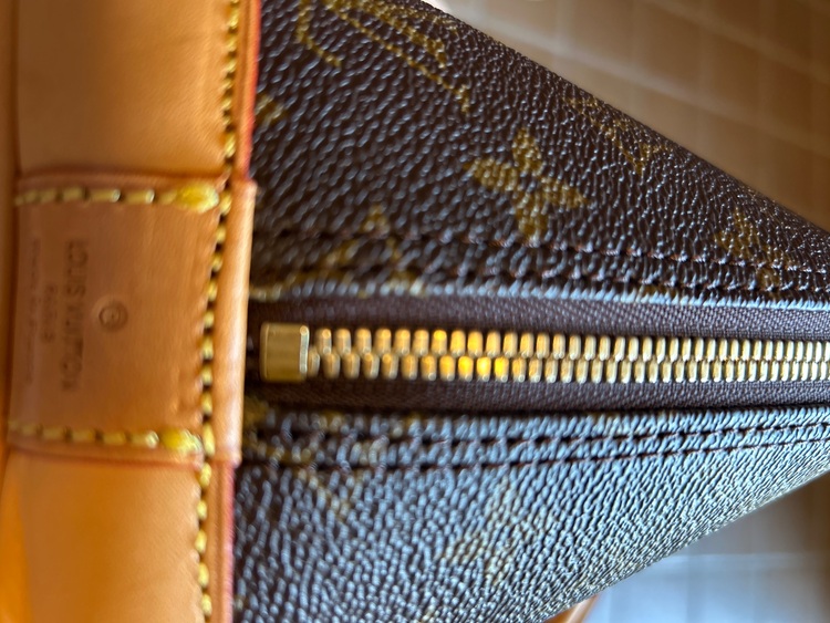 ルイヴィトン アルマ （ブランドバッグ）の商品画像 - 査定依頼日：2025年7月24日 - 最高査定価格：100,000円